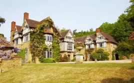 Congratulations！ Offer for 2022 entry from Hurtwood House School